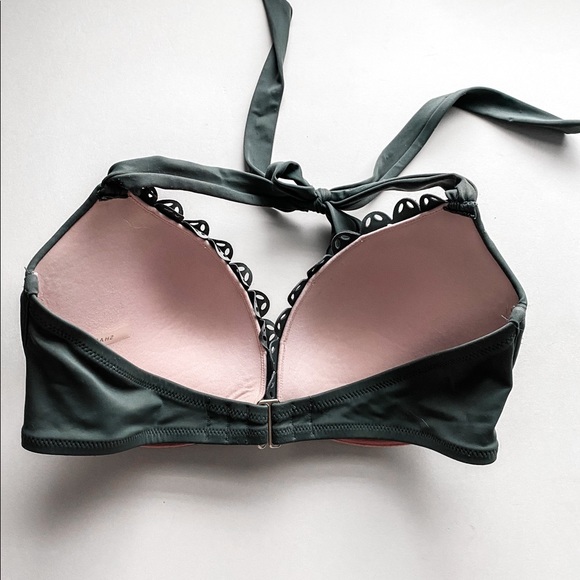 Shade & Shore Green Swimsuit - Picture 2 of 3